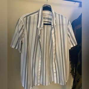 Club Monaco short sleeve button down